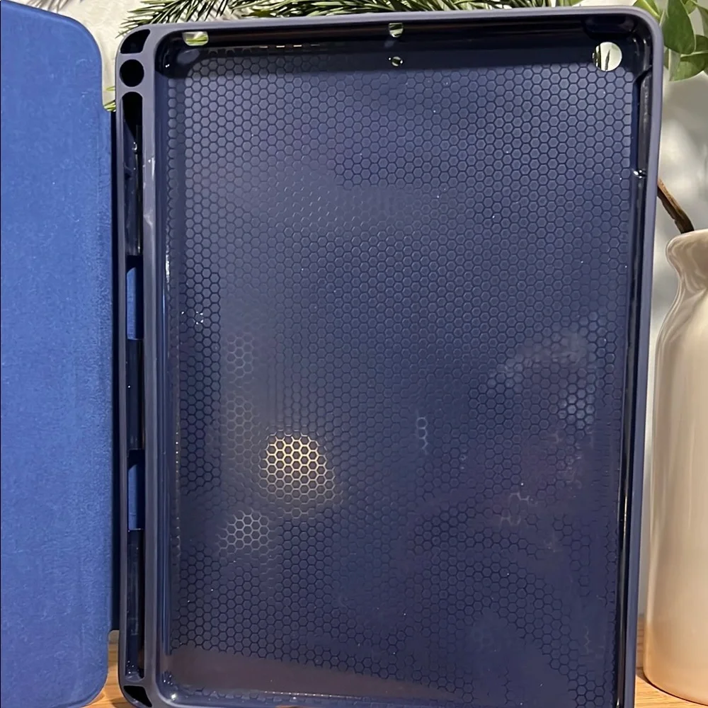 Blue Tablet Case for iPad 9.7 - 2018